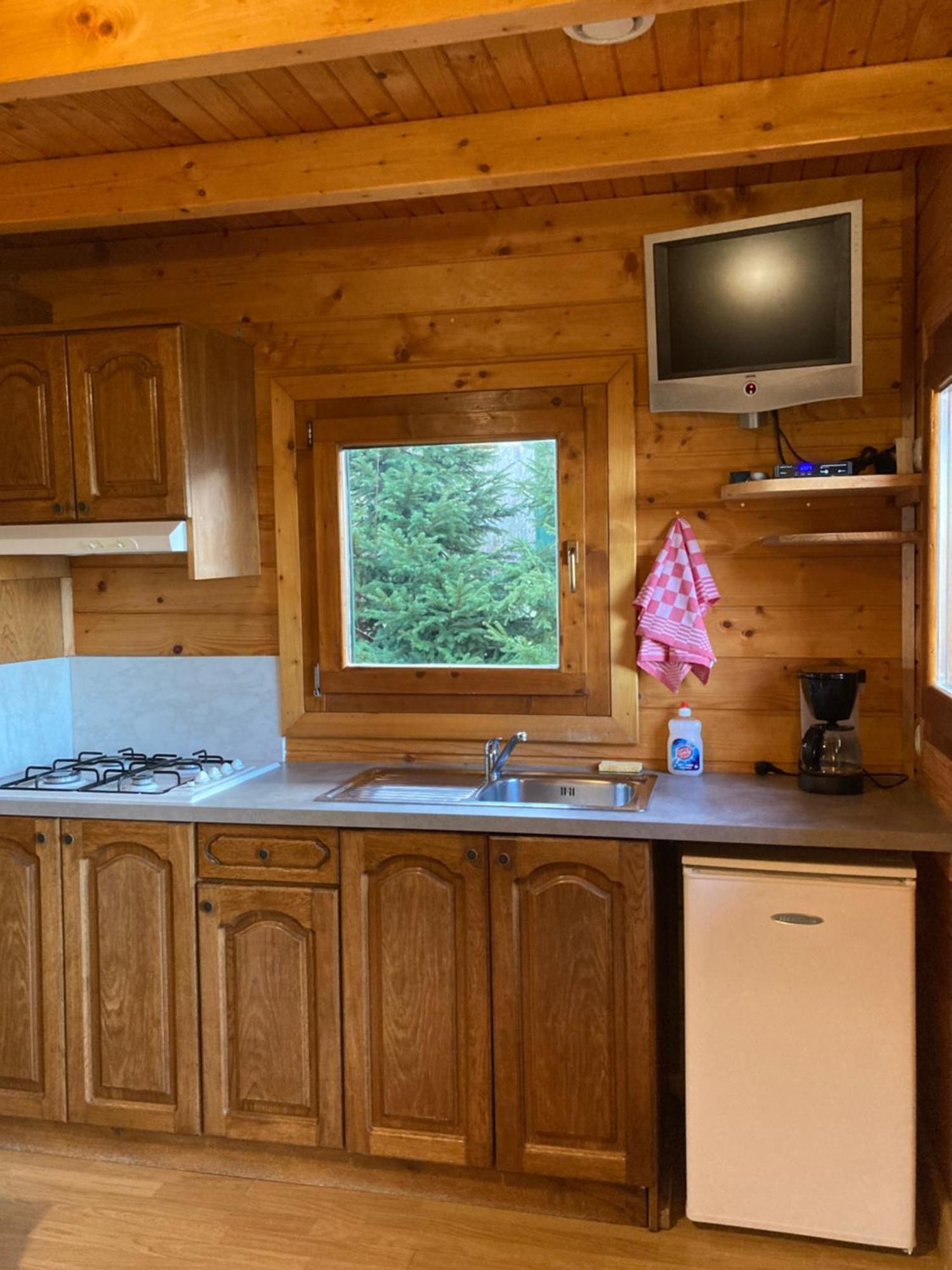 Camping-Chalets La Faviere Lac-des-Rouges-Truites Kültér fotó