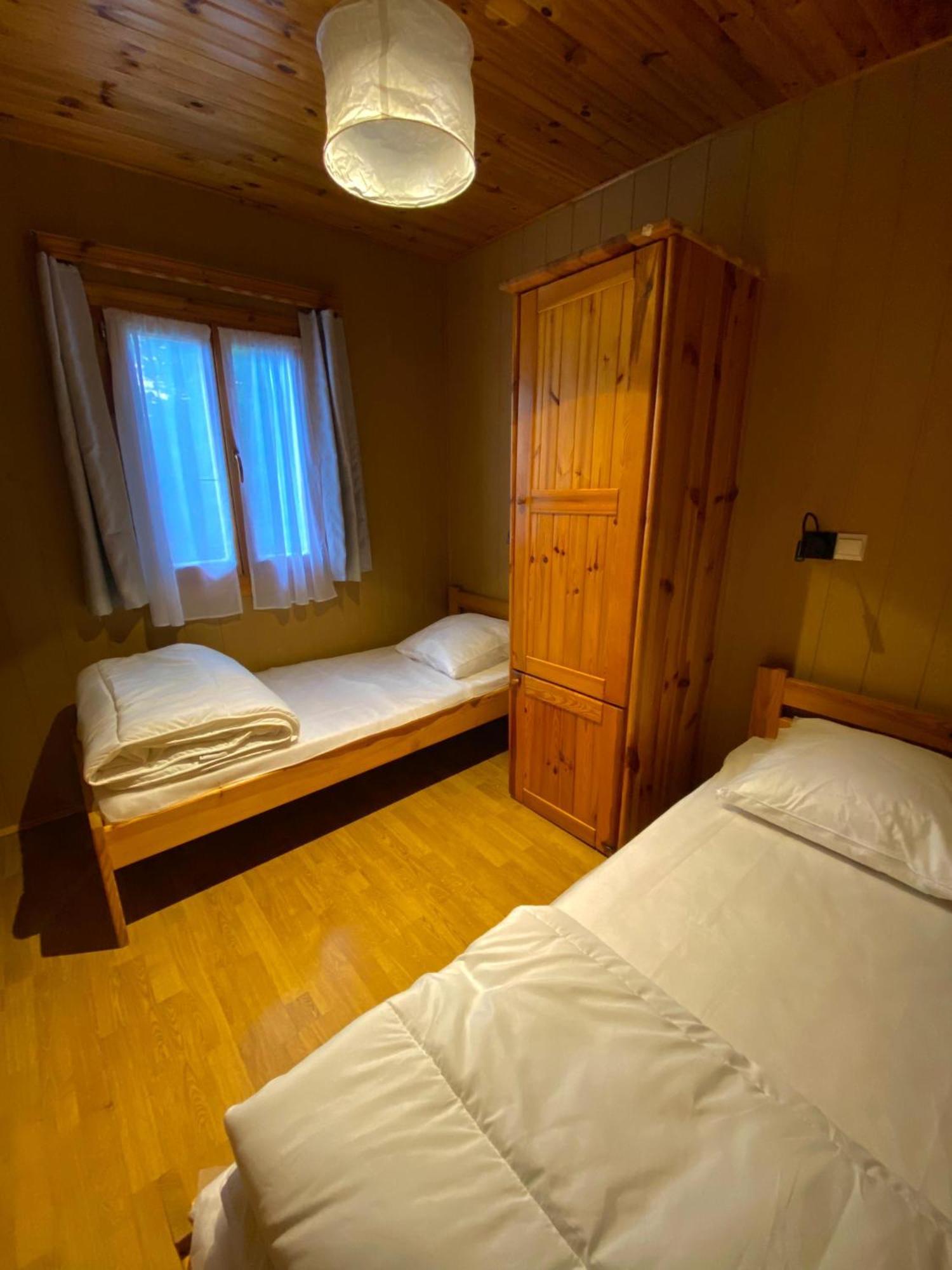 Camping-Chalets La Faviere Lac-des-Rouges-Truites Kültér fotó