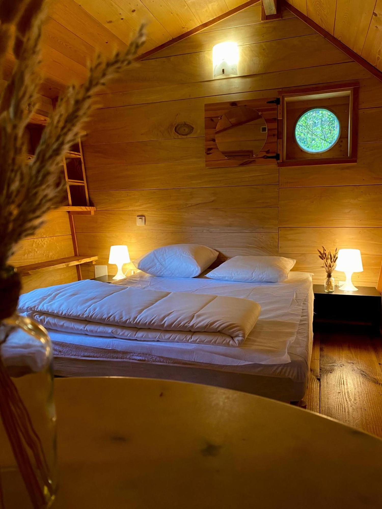 Camping-Chalets La Faviere Lac-des-Rouges-Truites Kültér fotó